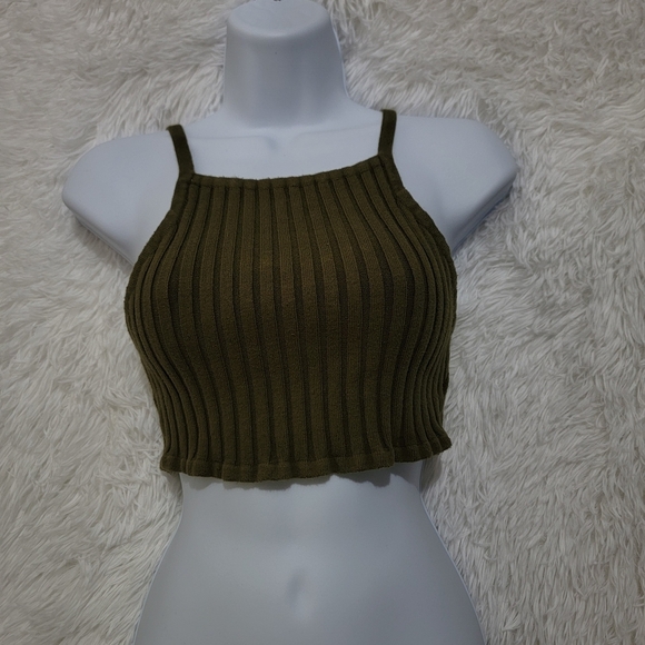 Forever 21 Tops - Forever 21 Distressed Olive Ribbed Cropped Tank Top Camisole Womens M